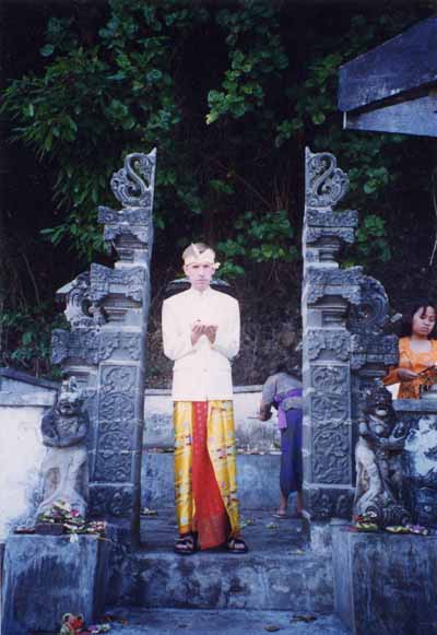 Bali Dave in Hindu garb